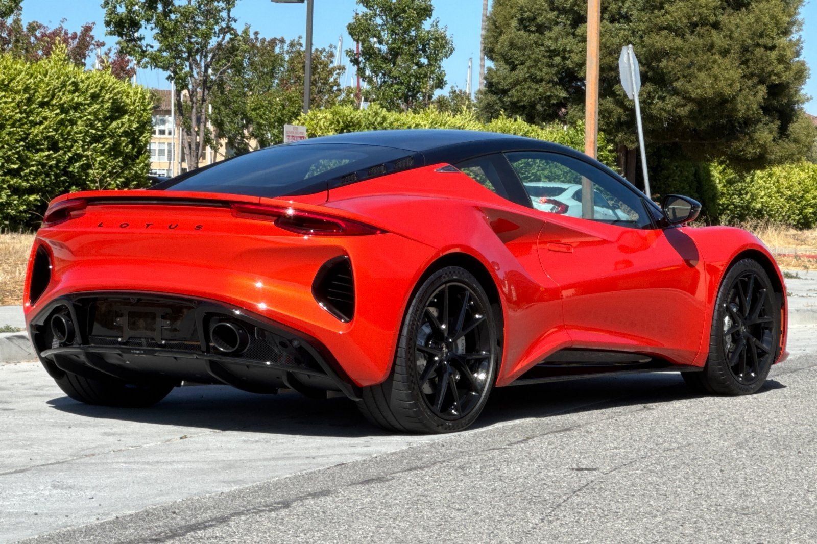 2025 Lotus Emira V6