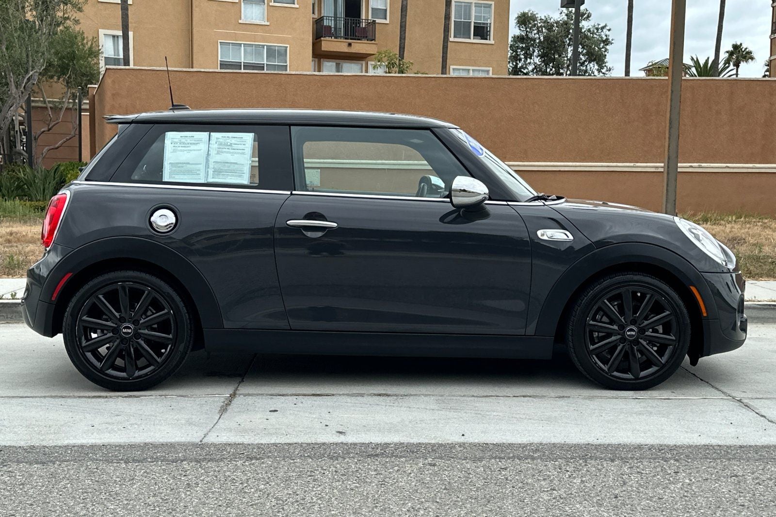 2017 MINI Cooper S Base