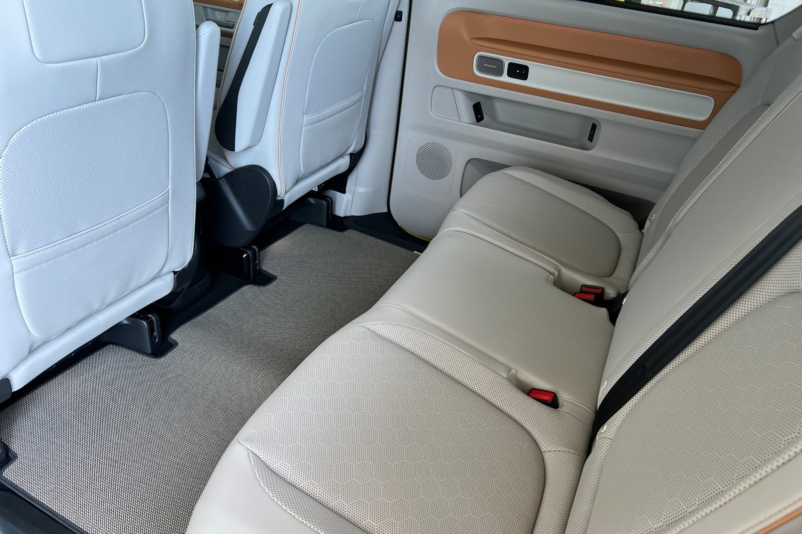 2025 Volkswagen ID. Buzz Pro S Plus