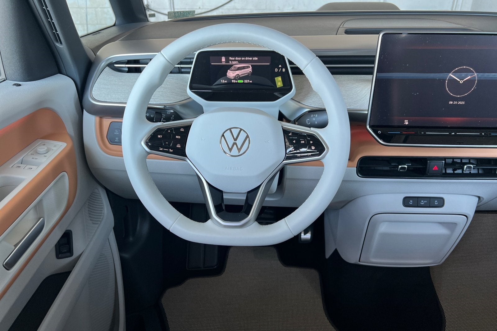 2025 Volkswagen ID. Buzz Pro S Plus