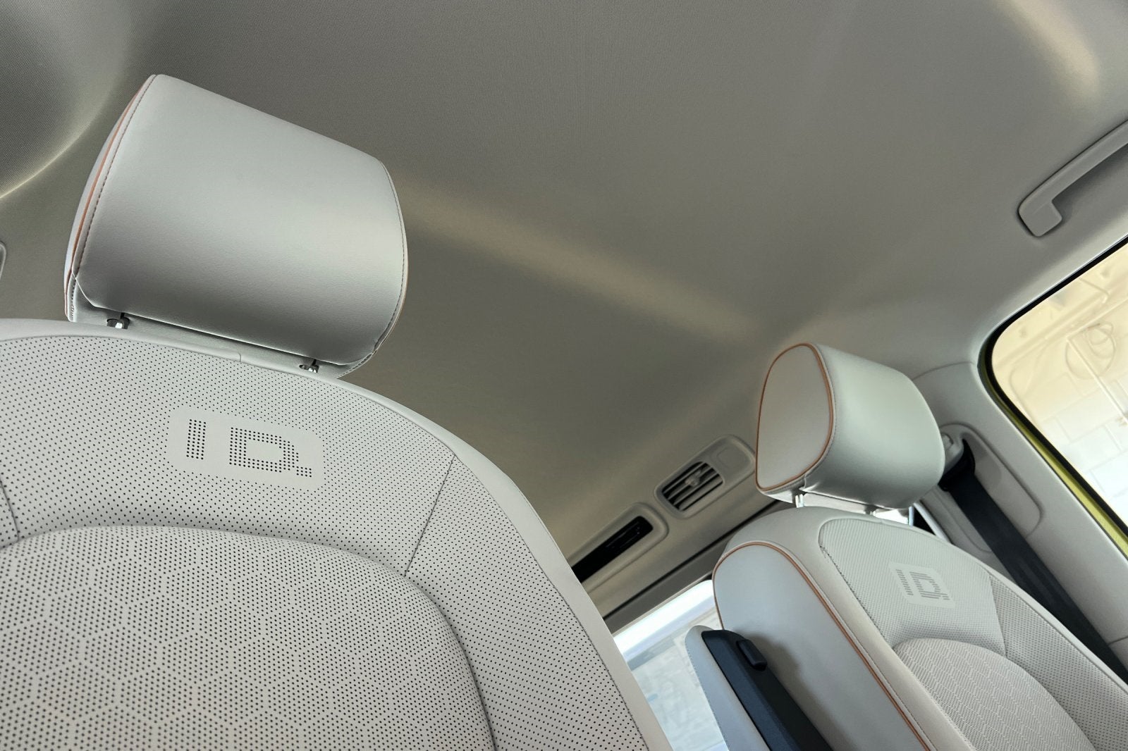 2025 Volkswagen ID. Buzz Pro S Plus