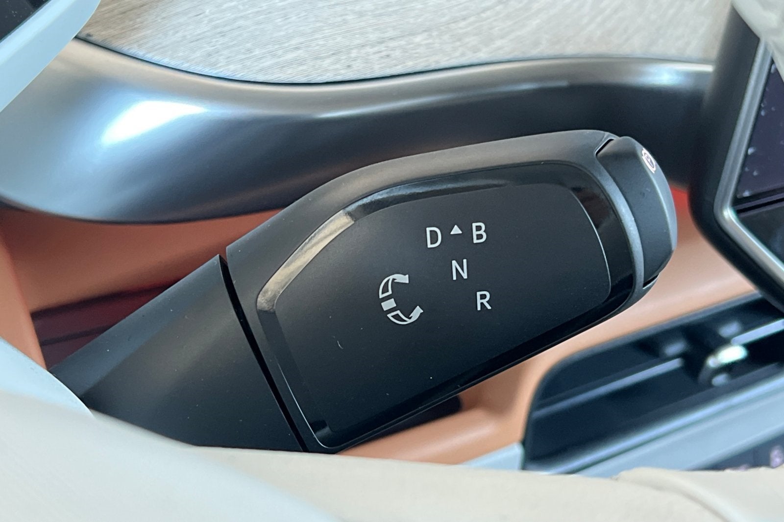 2025 Volkswagen ID. Buzz Pro S Plus