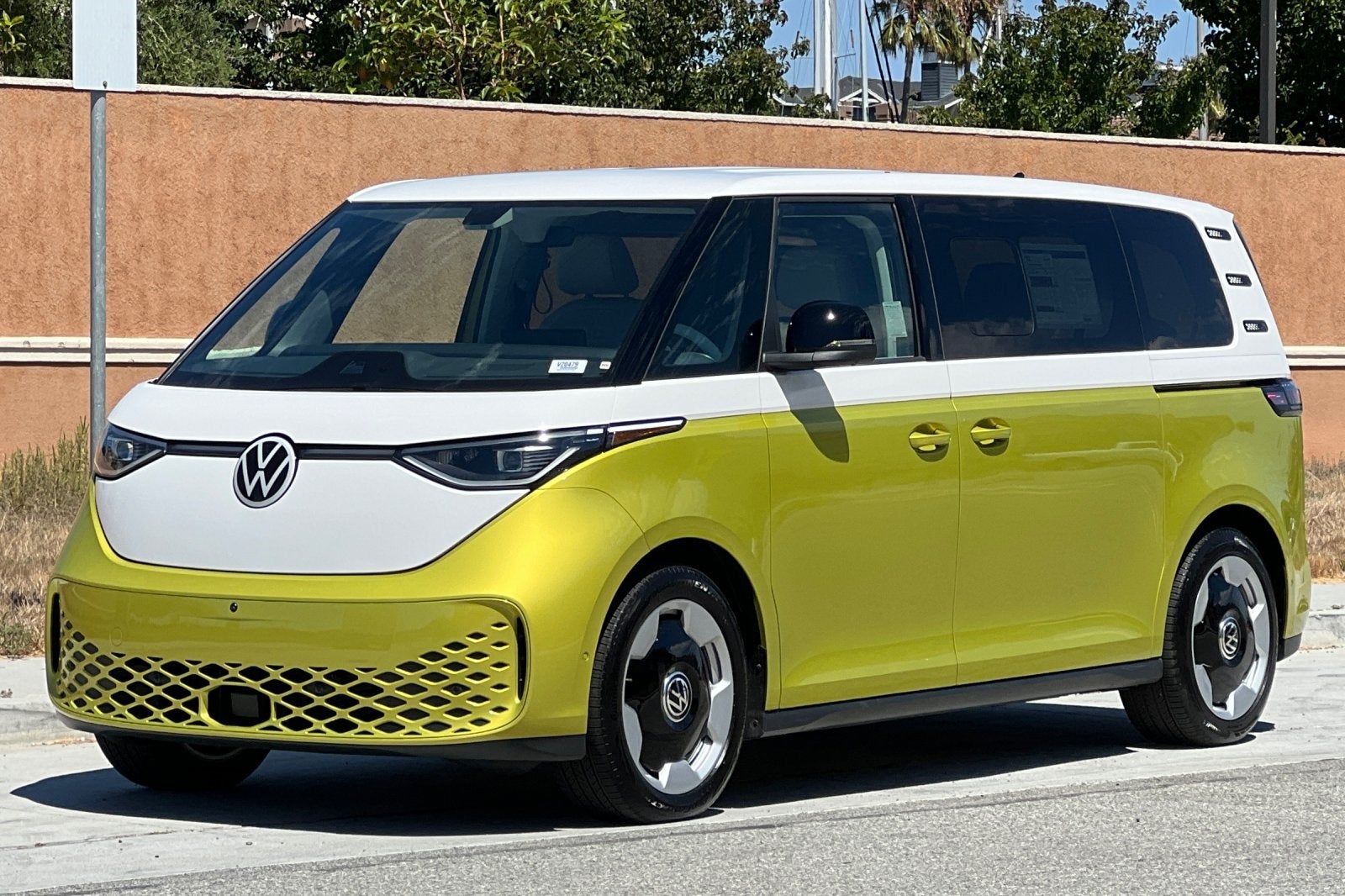 2025 Volkswagen ID. Buzz Pro S Plus