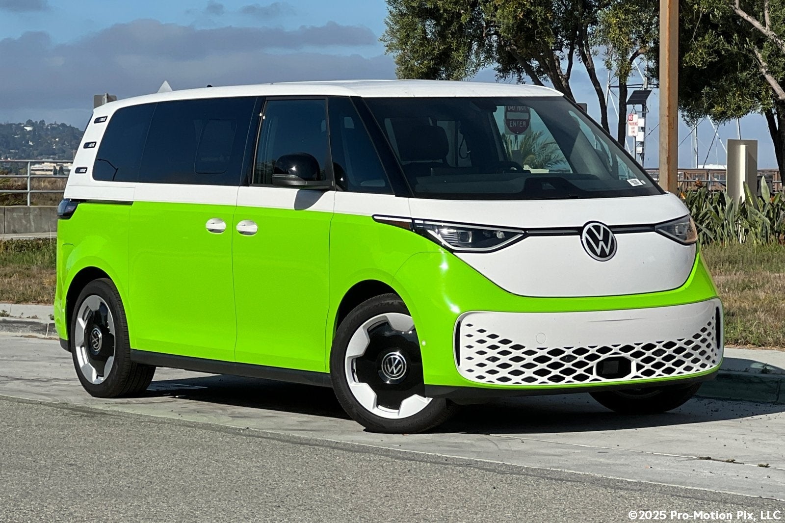 2025 Volkswagen ID. Buzz Pro S