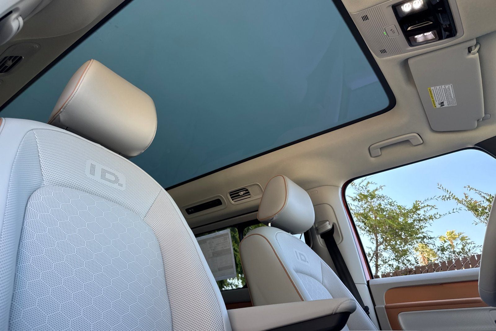 2025 Volkswagen ID. Buzz Pro S Plus