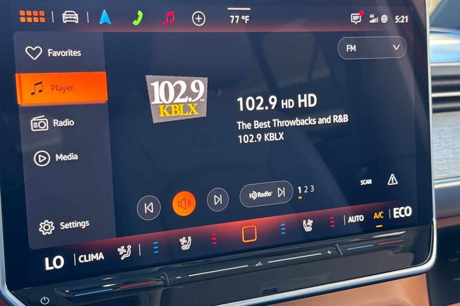 2025 Volkswagen ID. Buzz Pro S Plus