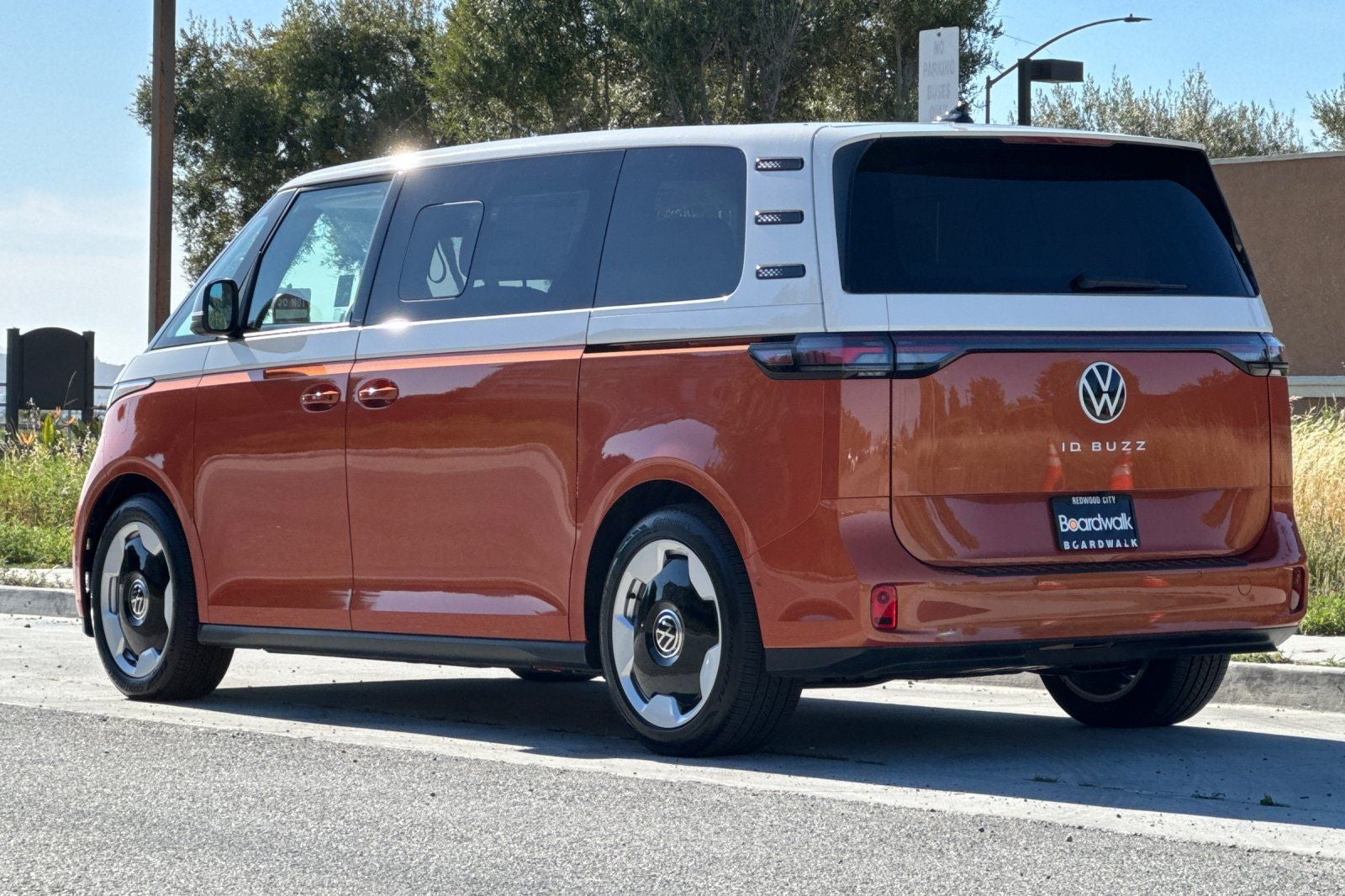 2025 Volkswagen ID. Buzz Pro S Plus