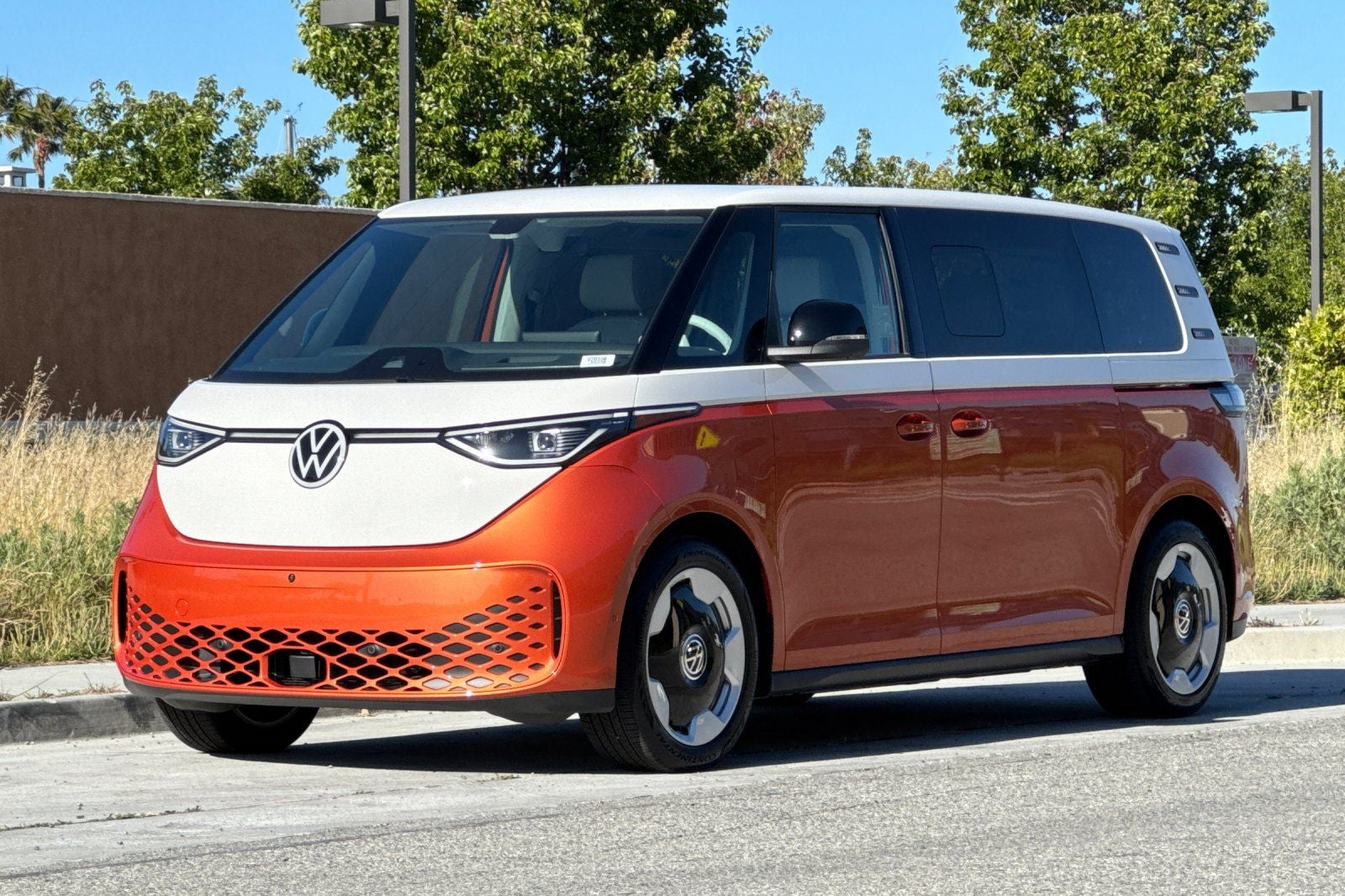 2025 Volkswagen ID. Buzz Pro S Plus