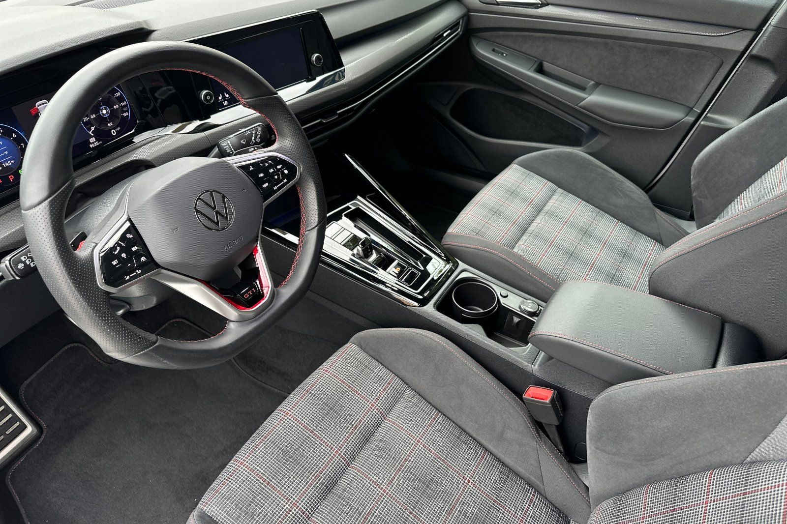2024 Volkswagen Golf GTI 2.0T S