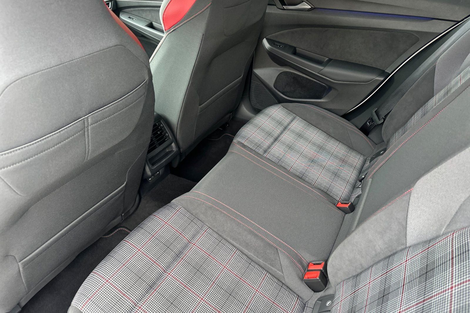2024 Volkswagen Golf GTI 2.0T S