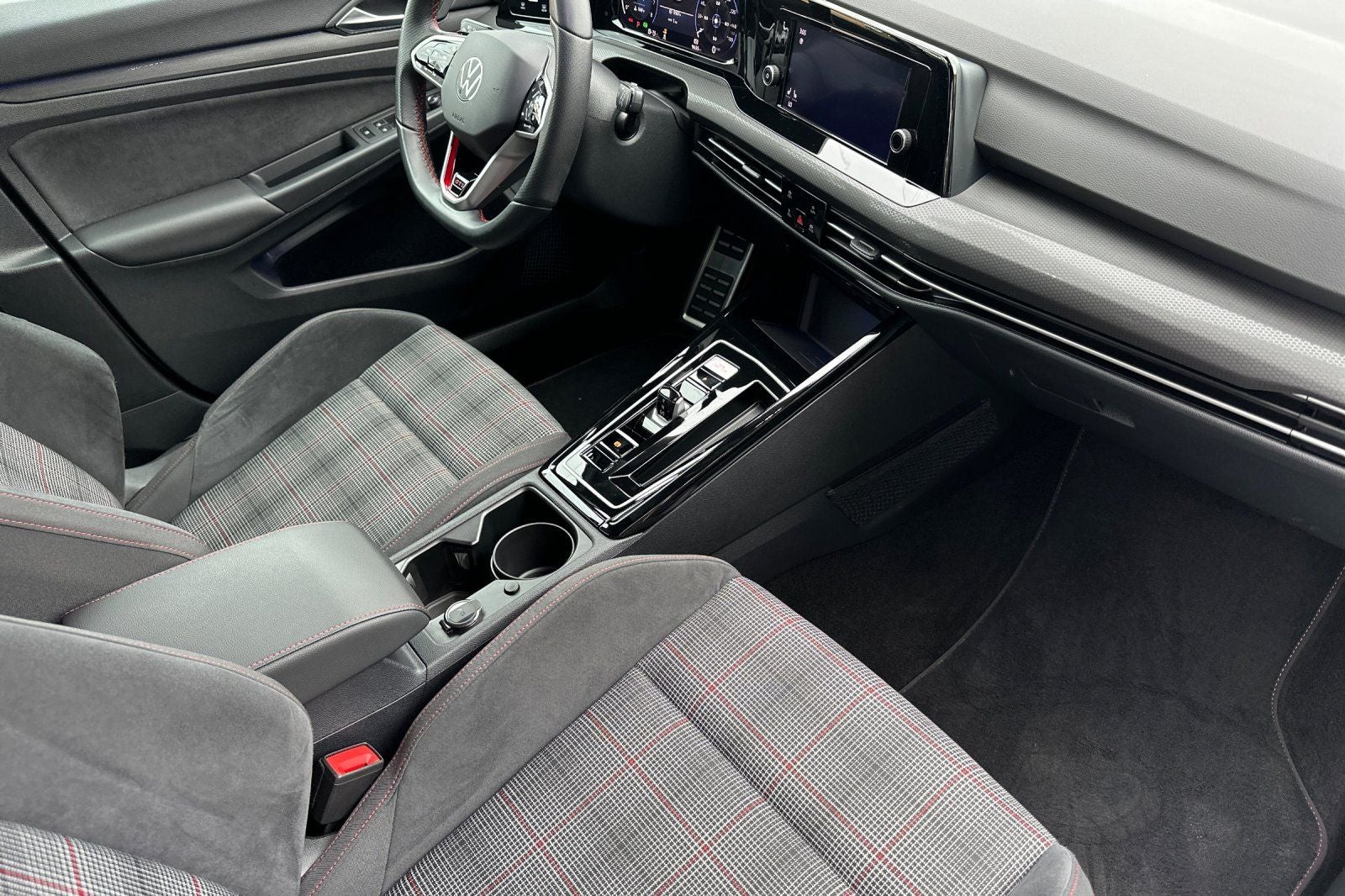 2024 Volkswagen Golf GTI 2.0T S