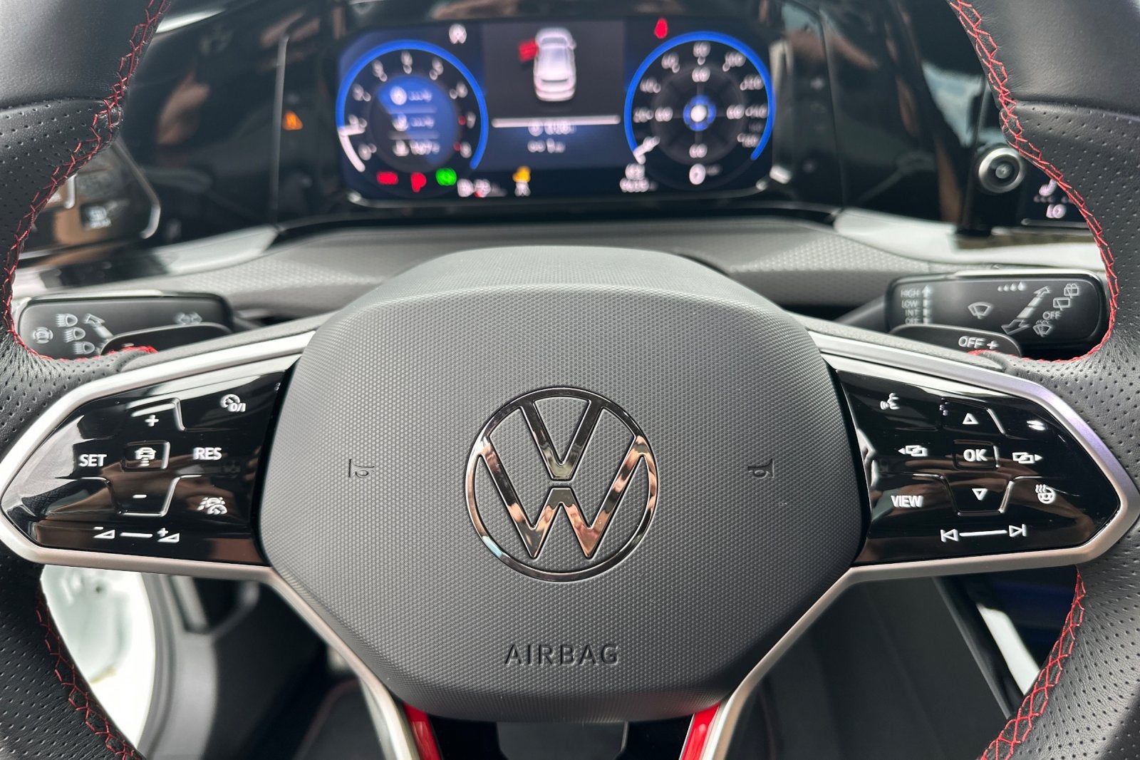2024 Volkswagen Golf GTI 2.0T S