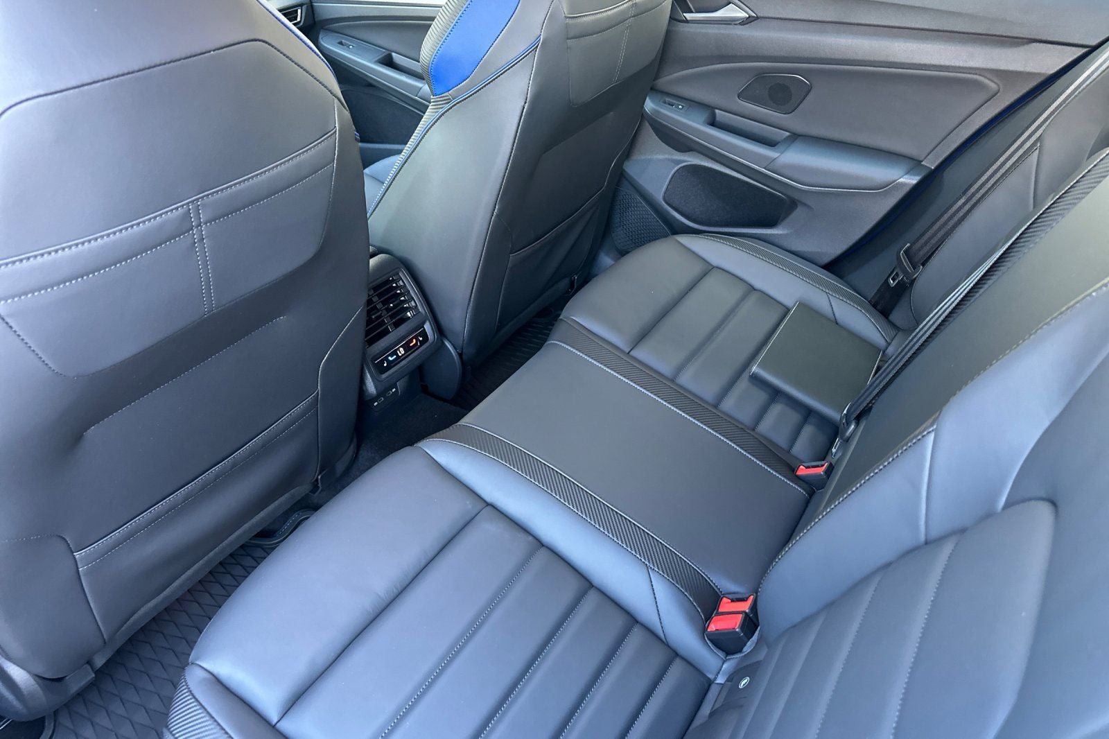 2026 Volkswagen Golf R 2.0T