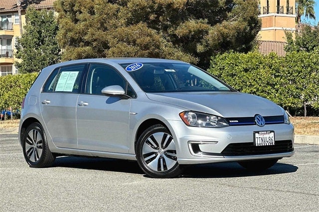 Used 2016 Volkswagen e-Golf e-Golf SE with VIN WVWKP7AU1GW913226 for sale in Redwood City, CA