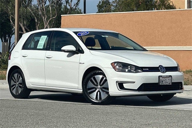 Used 2016 Volkswagen e-Golf e-Golf SE with VIN WVWKP7AUXGW914021 for sale in Redwood City, CA