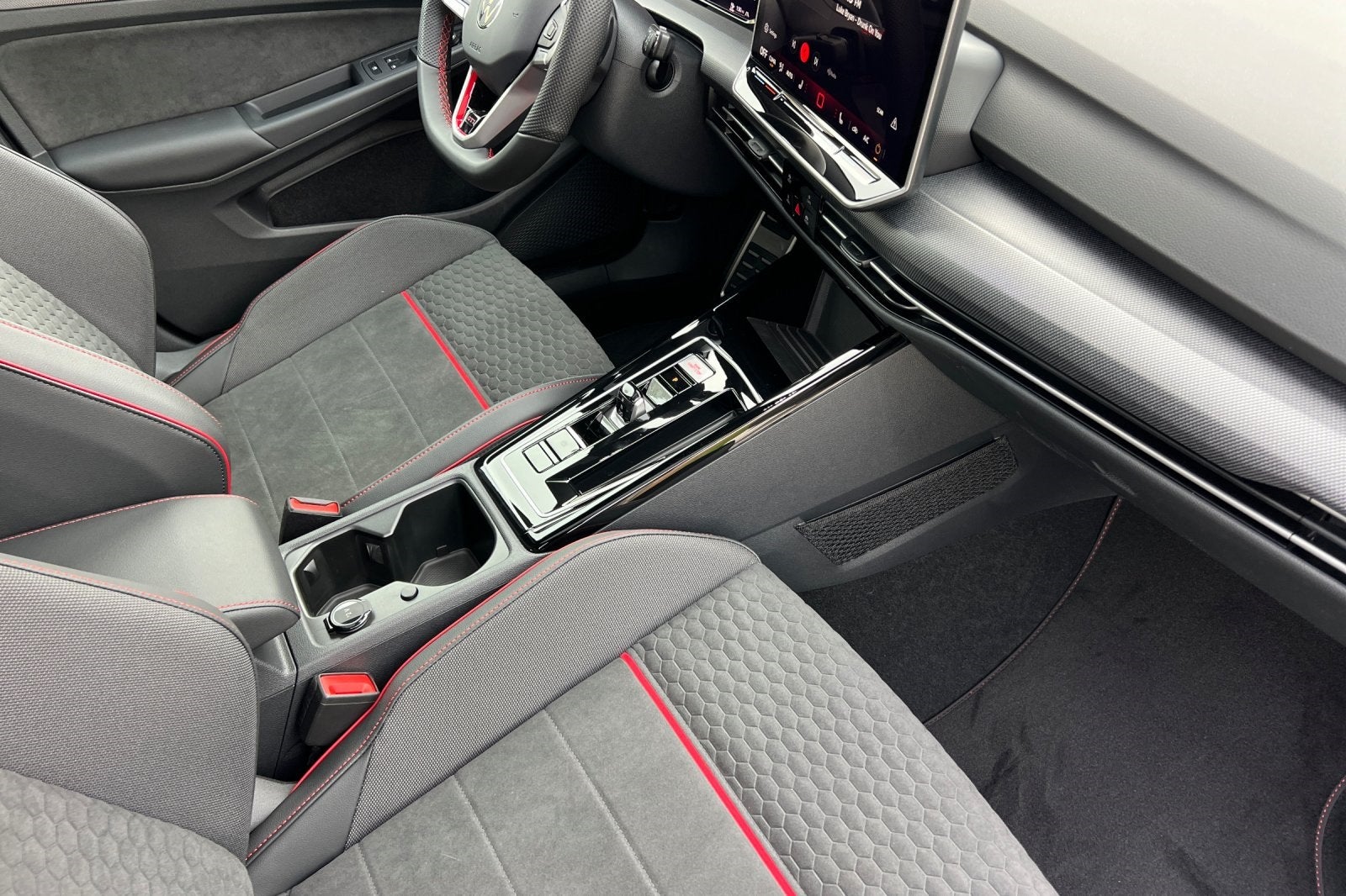 2026 Volkswagen Golf GTI 2.0T SE