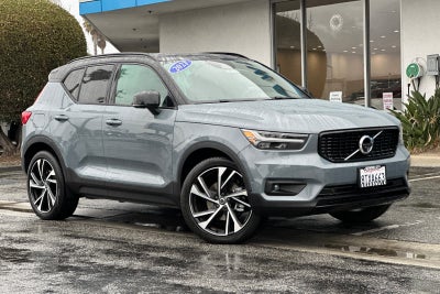 2021 Volvo XC40 R-Design