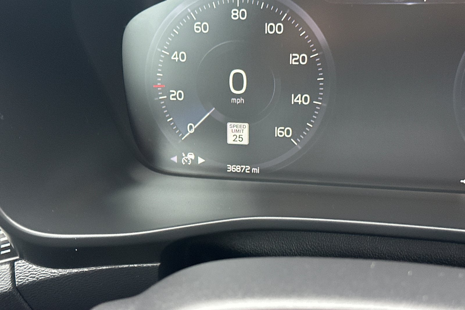 2021 Volvo XC40 R-Design