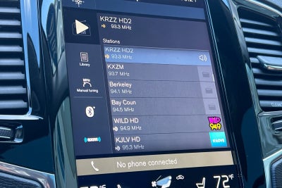 2016 Volvo XC90 T6 Momentum